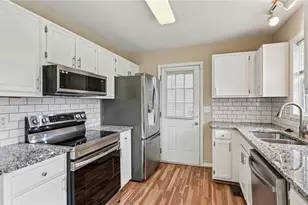 3100 Brookrun Dr, Jamestown, NC 27282 - Photo 10