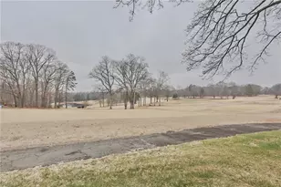 2425 Country Club Rd, Yadkinville, NC 27055 - Photo 6