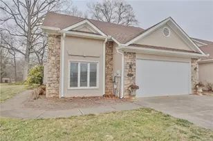 2425 Country Club Rd, Yadkinville, NC 27055 - Photo 32