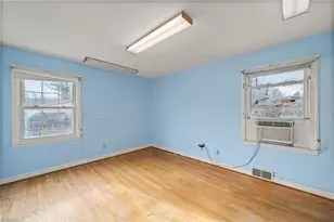 813 Country Ln, Winston-Salem, NC 27107 - Photo 30