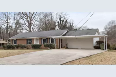 813 Country Lane, Winston-Salem, NC 27107 - Photo 1