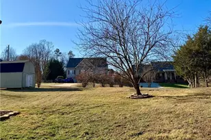 7243 Wanda Vis Ln, Pfafftown, NC 27040 - Photo 32