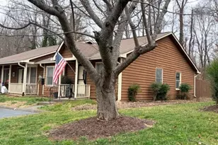 626 Rock Garden Cir, Winston-Salem, NC 27104 - Photo 2