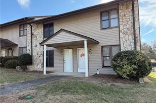 1018 Cedar Pl Ct, Winston-Salem, NC 27107 - Photo 1