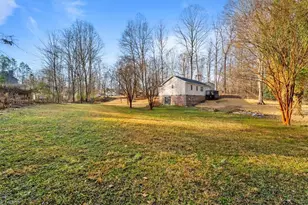 3528 Lamplight Dr, Randleman, NC 27317 - Photo 8