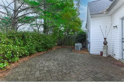 5016 Bartholomews Lane, Greensboro, NC 27407 - Photo 32
