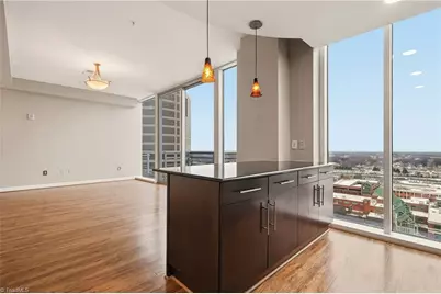 201 N Elm Street #1106, Greensboro, NC 27401 - Photo 8