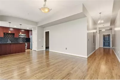 201 N Elm Street #1106, Greensboro, NC 27401 - Photo 10