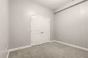 201 N Elm St, Greensboro, NC 27401 - Photo 18