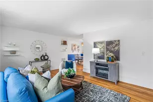 3015 Dellwood Dr, Greensboro, NC 27408 - Photo 6