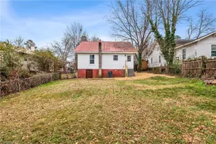 208 Warner St, Thomasville, NC 27360 - Photo 26