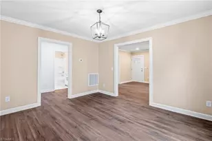 208 Warner St, Thomasville, NC 27360 - Photo 10