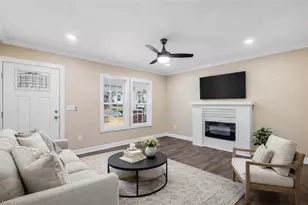 208 Warner St, Thomasville, NC 27360 - Photo 4