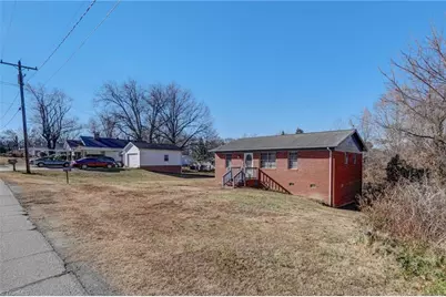 626 King Street, Reidsville, NC 27320 - Photo 2
