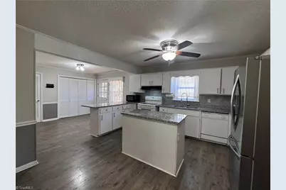 4586 Starmount Road, Liberty, NC 27298 - Photo 10