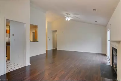 6 Queenanne Court, Greensboro, NC 27406 - Photo 6