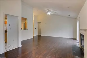 6 Queenanne Ct, Greensboro, NC 27406 - Photo 6