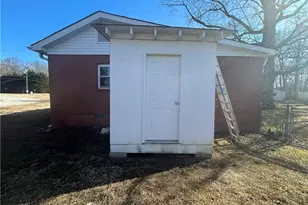 5224 Burlington Rd, McLeansville, NC 27301 - Photo 30