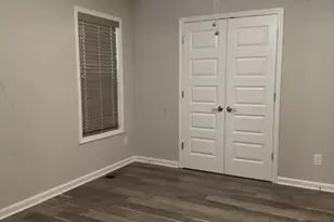 803 Leach Ave, Thomasville, NC 27360 - Photo 10