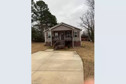 803 Leach Avenue, Thomasville, NC 27360 - Photo 1