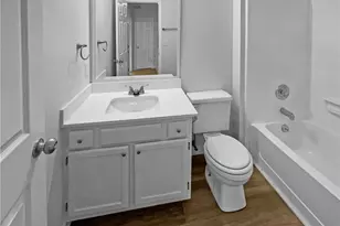 5712 Landerwood Dr, Greensboro, NC 27405 - Photo 12