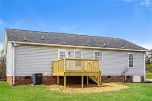 2 Big Buck Ct, Thomasville, NC 27360 - Photo 14