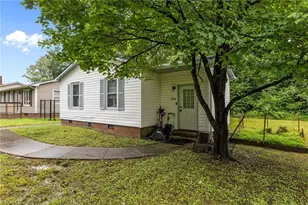 2036 Willow Rd, Greensboro, NC 27406 - Photo 6