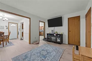 2036 Willow Rd, Greensboro, NC 27406 - Photo 12