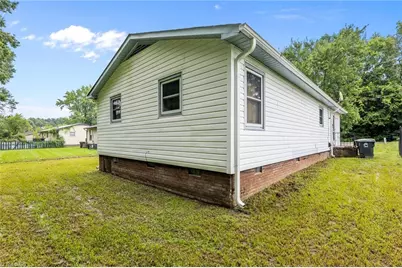 2036 Willow Road, Greensboro, NC 27406 - Photo 4