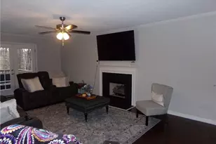 626 Creekridge Dr, Eden, NC 27288 - Photo 8