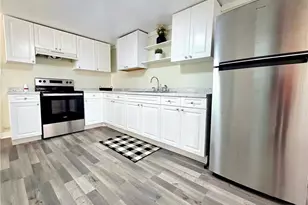 1808 Guyer St, High Point, NC 27265 - Photo 2