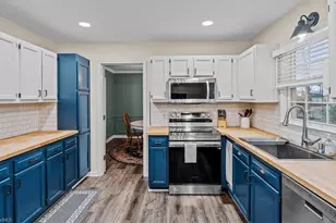 1111 New Hampshire Dr, Jamestown, NC 27282 - Photo 12