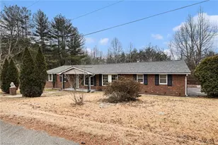 223 W Matthews St, Stoneville, NC 27048 - Photo 2