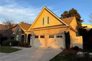 5563 Foxgate Cir, Winston-Salem, NC 27106 - Photo 32