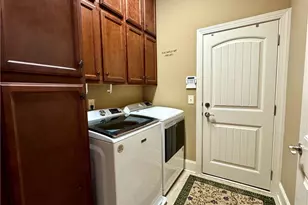 5563 Foxgate Cir, Winston-Salem, NC 27106 - Photo 22