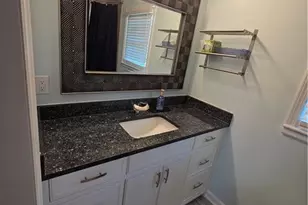 203 Sunrise Ave, Asheboro, NC 27203 - Photo 4