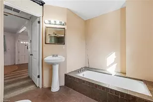 4446 White Rock Rd, Winston-Salem, NC 27105 - Photo 10