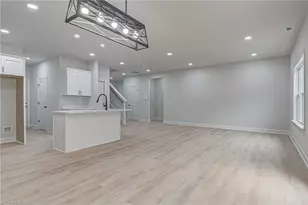 4721 Ridge Fall Rd, Greensboro, NC 27410 - Photo 4