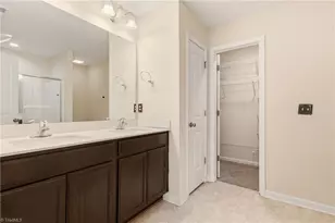 3910 Copperfield Ct, High Point, NC 27455 - Photo 20