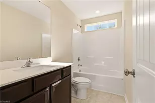 3910 Copperfield Ct, High Point, NC 27455 - Photo 22