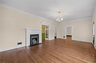 712 Broad St, Burlington, NC 27215 - Photo 6