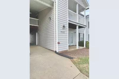 7137 W Friendly Avenue #D, Greensboro, NC 27410 - Photo 12