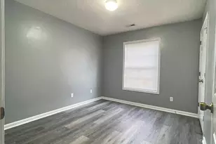 7137 W Friendly Ave, Greensboro, NC 27410 - Photo 8