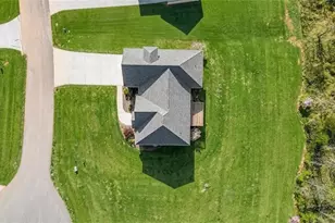 184 Providence Trl, Madison, NC 27025 - Photo 2