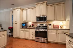 5584 Foxgate Cir, Winston-Salem, NC 27106 - Photo 12