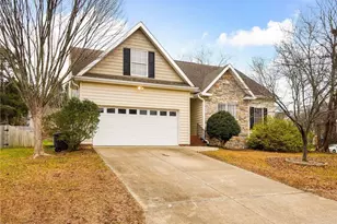 2700 Red Willow Ln, Winston-Salem, NC 27127 - Photo 2