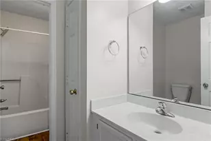 4201 Edith Ln, Greensboro, NC 27409 - Photo 22