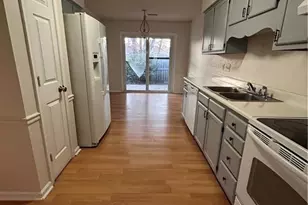 4201 Edith Ln, Greensboro, NC 27409 - Photo 8