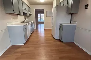 4201 Edith Ln, Greensboro, NC 27409 - Photo 6