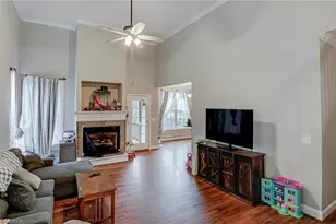 112 Redberry Ln, Winston-Salem, NC 27107 - Photo 8